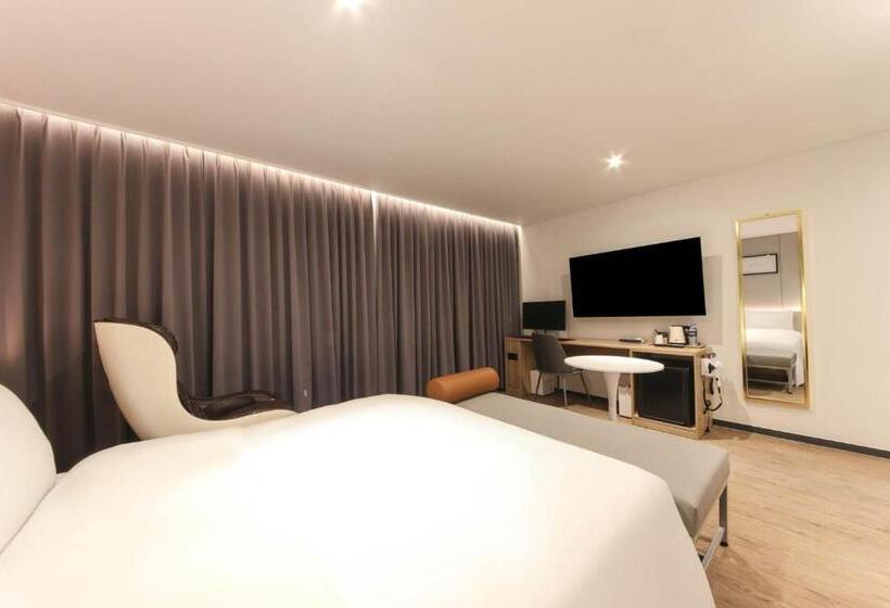 اتاق سوپریور, Hound Hotel Sasang