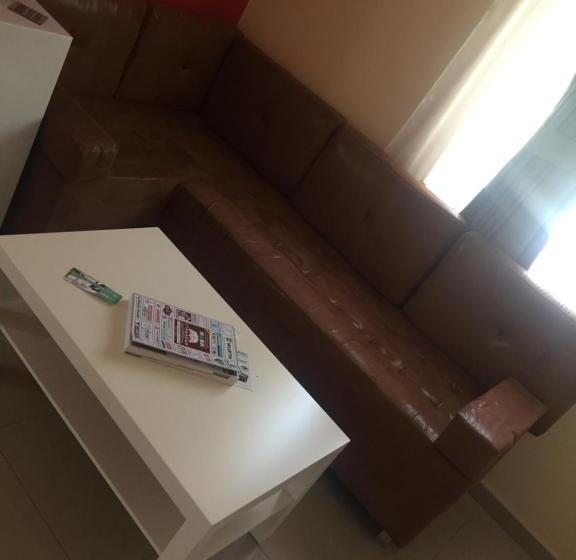 اتاق استاندارد چهار تخته, Living