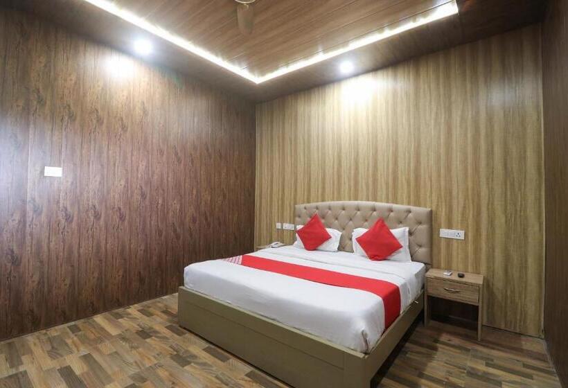Трехместный Номер Классика, Oyo Flagship Yugantar Stay House