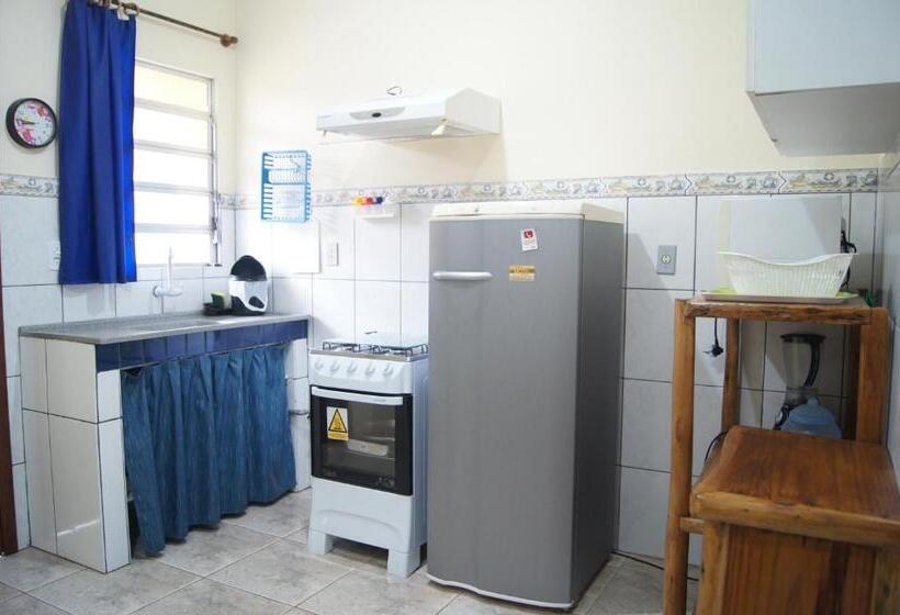 스탠다드 스튜디오, Pousada Vila Da Praia
