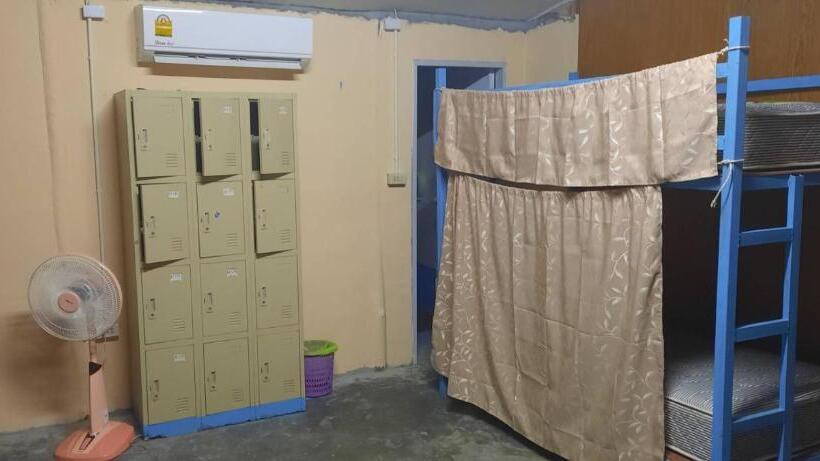 Кровать в Общей Комнате, Chill Chill Long Beach Hostel
