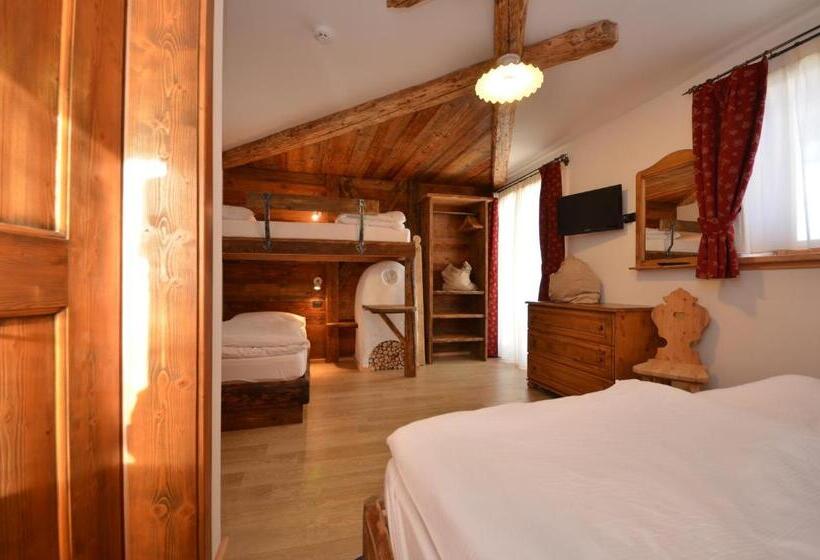 اتاق سوپریور خانوادگی, Agritur Agua Biencia
