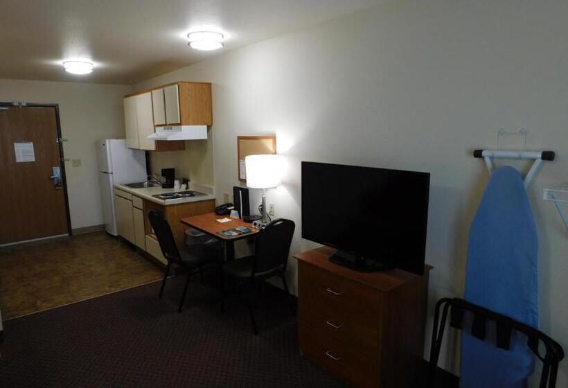 Номер Superior Адаптированный для Инвалидов, Days Inn & Suites By Wyndham Rochester South
