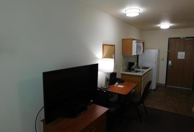 Номер Стандарт, Days Inn & Suites By Wyndham Rochester South