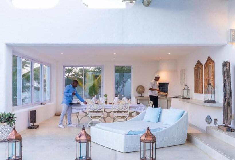 ویلای 3 خوابه, Villa Santorini
