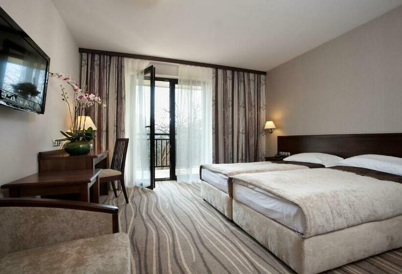 Номер Стандарт, Spa Budowlani