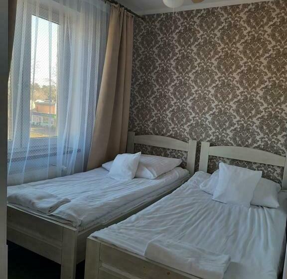 اتاق استاندارد سه تخته با بالکن, Villa Rafa
