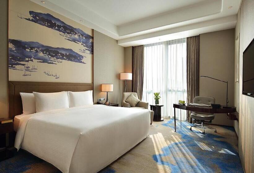 Номер Executive, Wanda Realm Neijiang