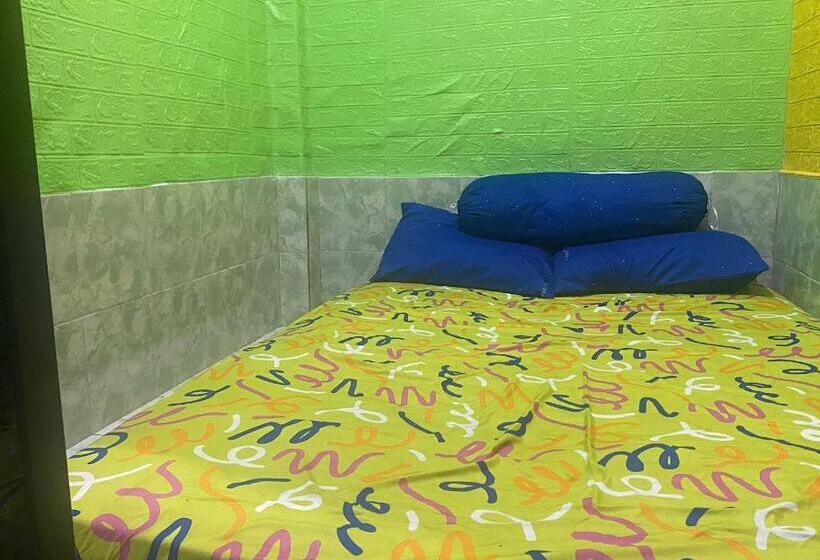 Номер Стандарт, Oyo Life 93401 Kos Putri Alamanda Syariah