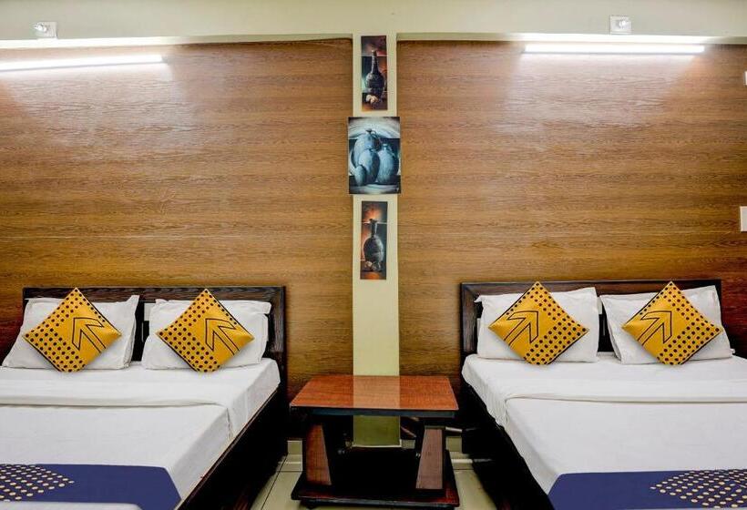 Трехместный Номер Классика, Oyo Hotel Sweet Dream