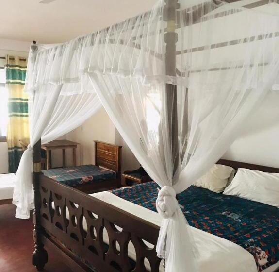 Номер Стандарт с Балконом, Satori Private House