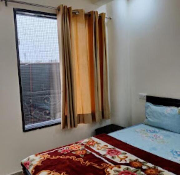 חדר דלוקס, Shree Radha Madhav Residency Vrindavan