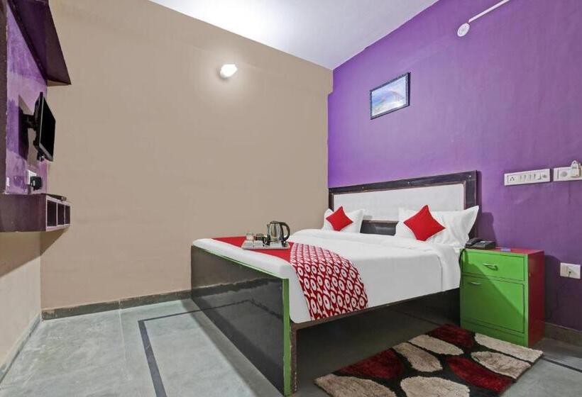 Трехместный Номер Классика, Oyo Hotel Purple Orchid