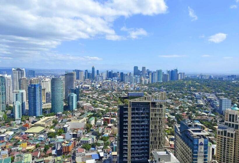استودیوی استاندارد, The Gramercy Makati