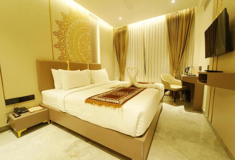 标准间, Yuvraj Le Royale