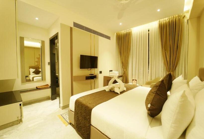 标准间, Yuvraj Le Royale