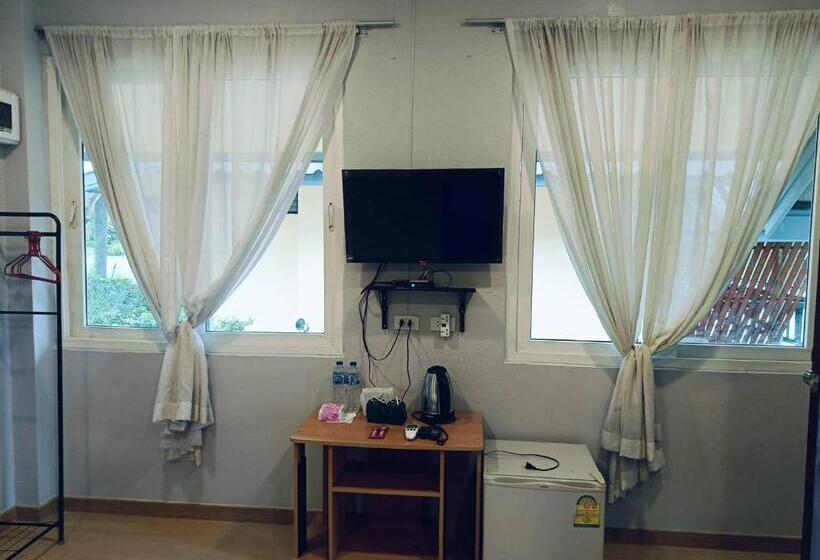 Номер Deluxe с Балконом, Khao Yai Lake Hill Resort เขาใหญ่เลค ฮิลล์ รีสอร์ท