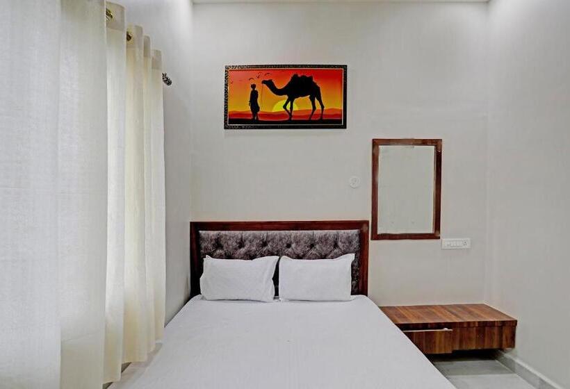 三人经典房间, Oyo Hotel Brown Hill