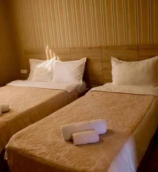 Standard Triple Room with Terrace, Kisi Garden