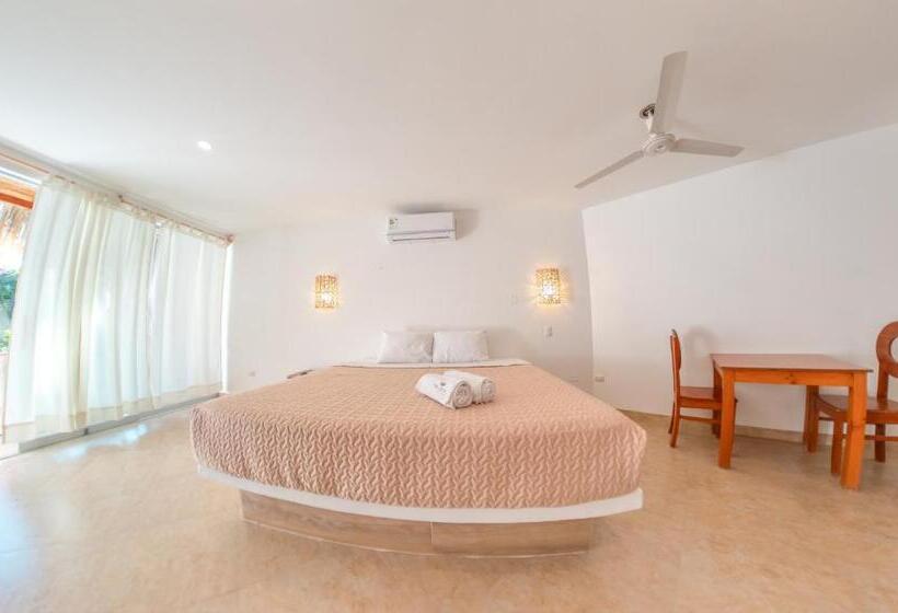 اتاق خانوادگی, Beso De Sal Resort