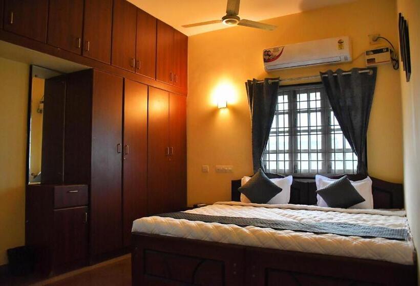 Quarto Estandar, Revive Inn Pondy   Rooms & Villa