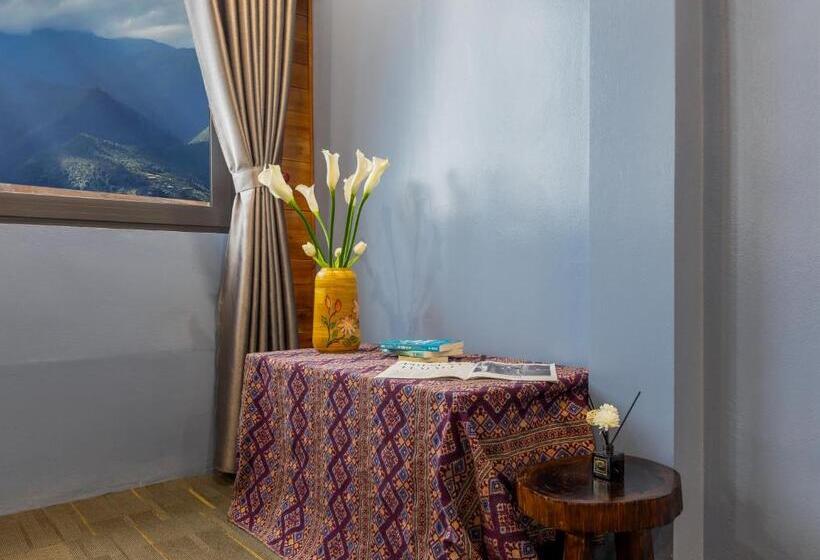 سوئیت جونیور با چشم‌انداز کوهستان, Sapa View Spring Garden