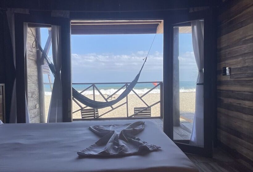 اتاق لوکس با چشم‌انداز دریا, Hostal Mocambo Beach