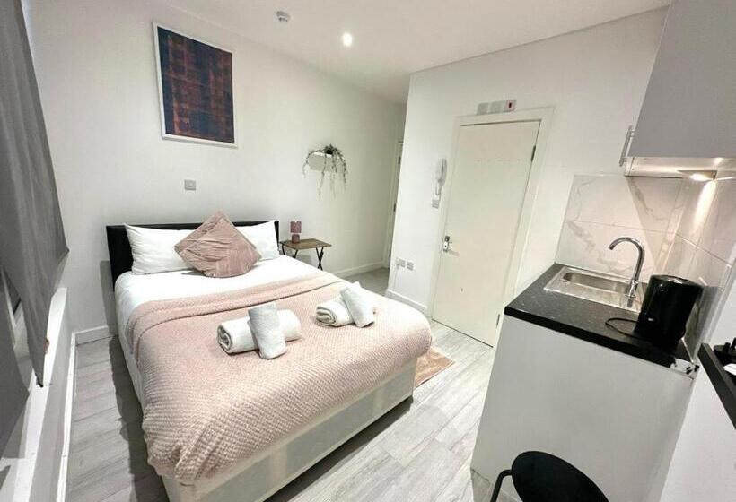 Номер Стандарт, Kent House Suites   Se26