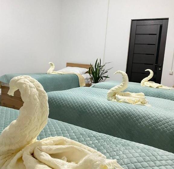 اتاق استاندارد چهار تخته, Sayak Hostel
