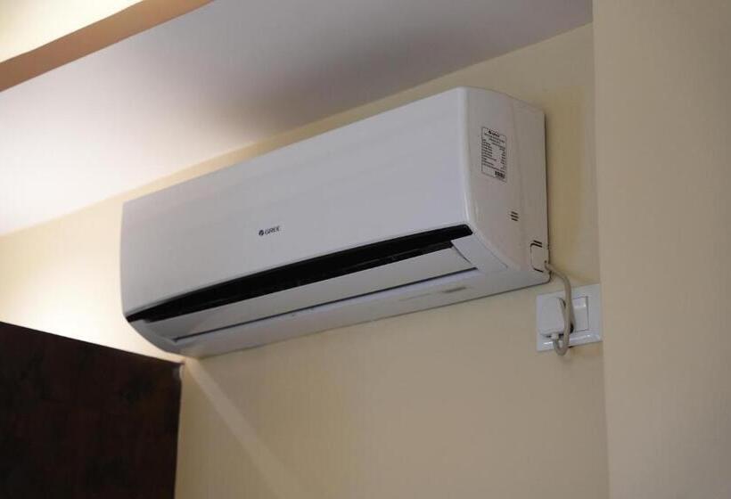 اتاق استاندارد سه نفره, Ozone24