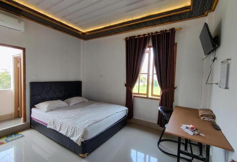 Номер Deluxe, Penginapan Nurmega Jaya
