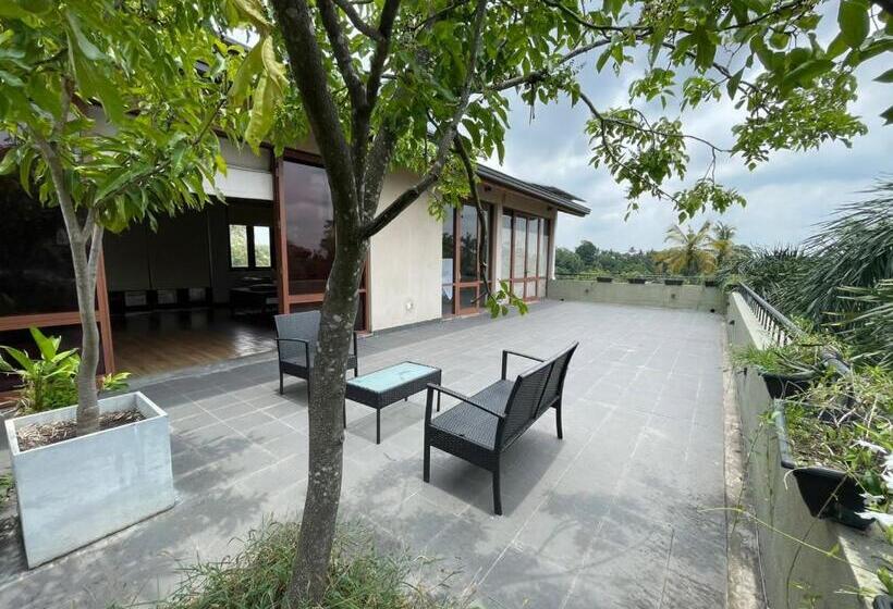 Номер Стандарт Вид на Сад, Cozy Luxury Room With Beautiful Views