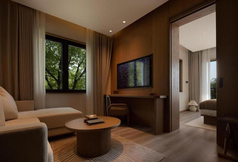 Номер Deluxe с Видом, Ginlan Jia Resort Yuhang Hangzhou
