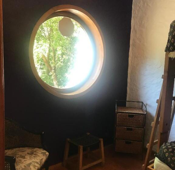 اتاق استاندارد با چشم‌انداز باغ, Celestial Inn