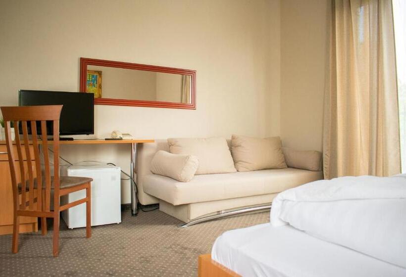 스탠다드 트리플 룸, P4w Hotel Residence Szombathely