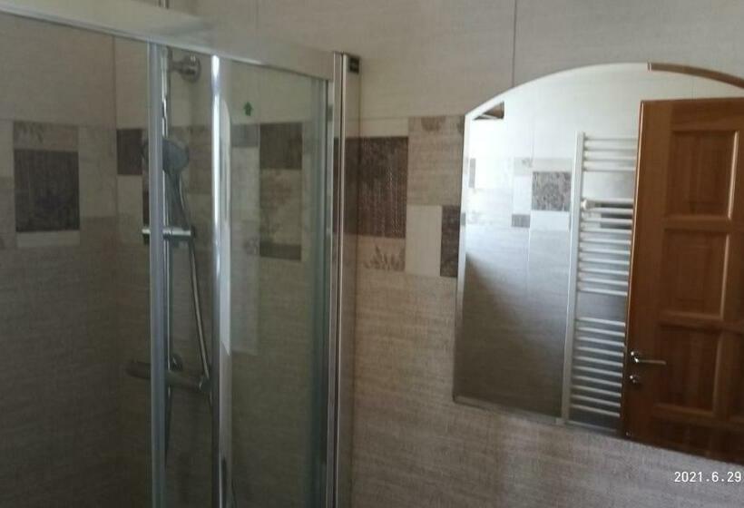 Quarto Estandar, Penzión   Koliba U štefana