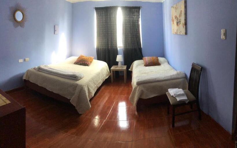 اتاق استاندارد سه نفره, Pedraza House Airport