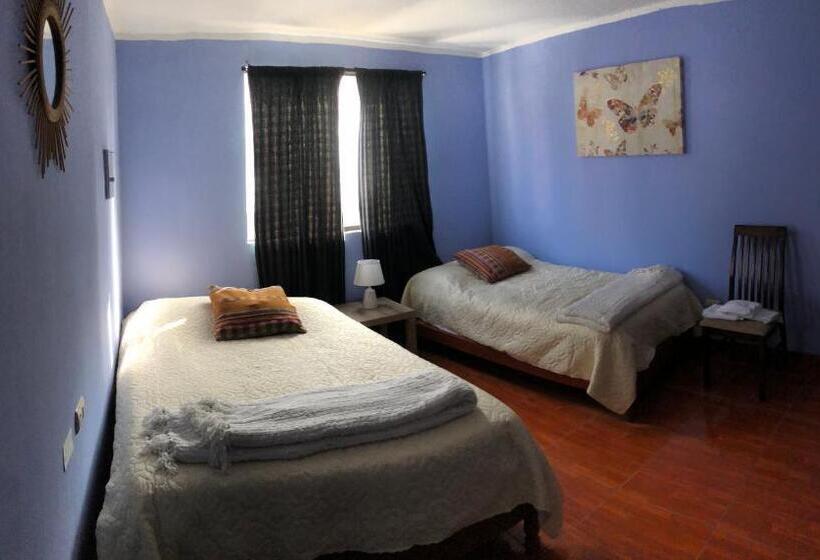 اتاق استاندارد سه نفره, Pedraza House Airport