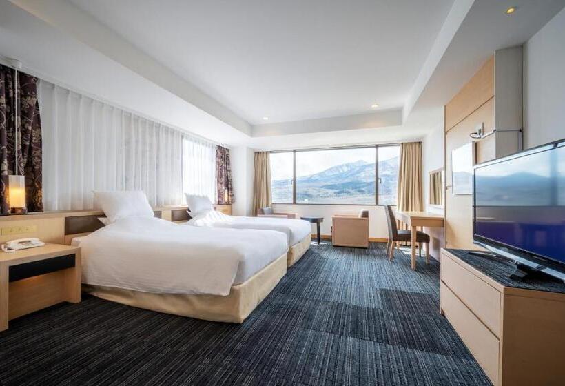 Люкс Престиж, Mercure Miyagi Zao Resort & Spa