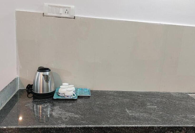 استودیو استاندارد با بالکن, Miranda Guest House By Rosh Hospitality
