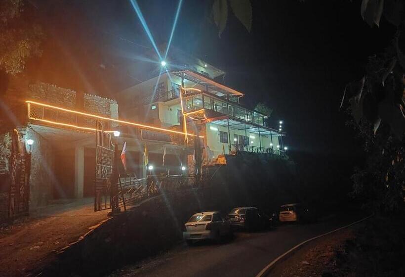 Семейный Номер, Chail Alone Inn