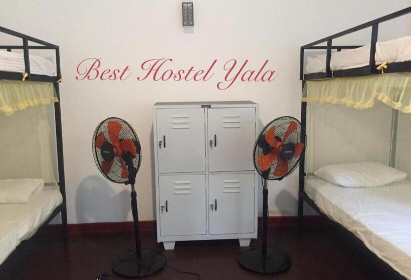 Кровать в Общей Комнате, Best Hostel Yala
