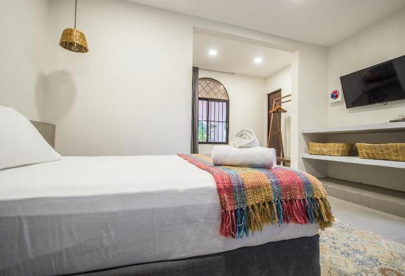 سوئیت جونیور با تراس, Boutique Casa Xaan