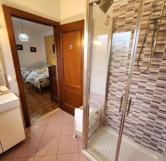 Номер Economy, Gold B&b