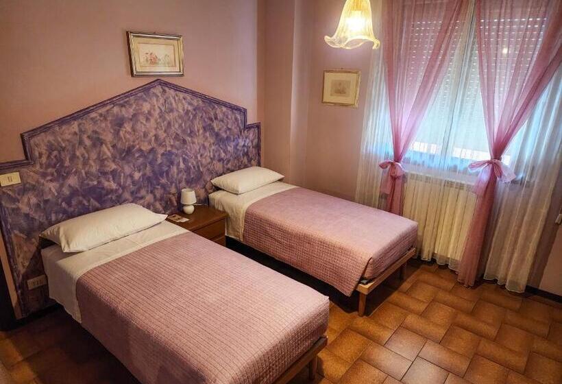 Номер Стандарт, Gold B&b