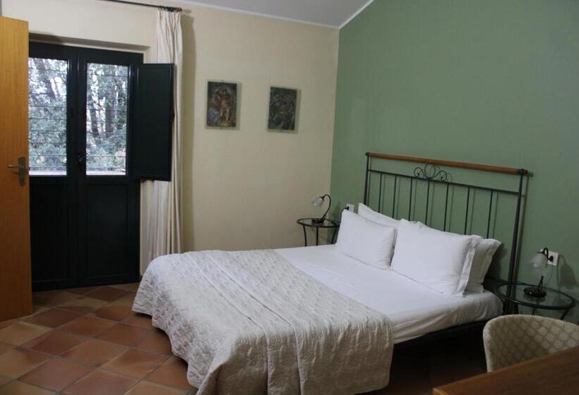 Номер Стандарт, Casale Delle Arti