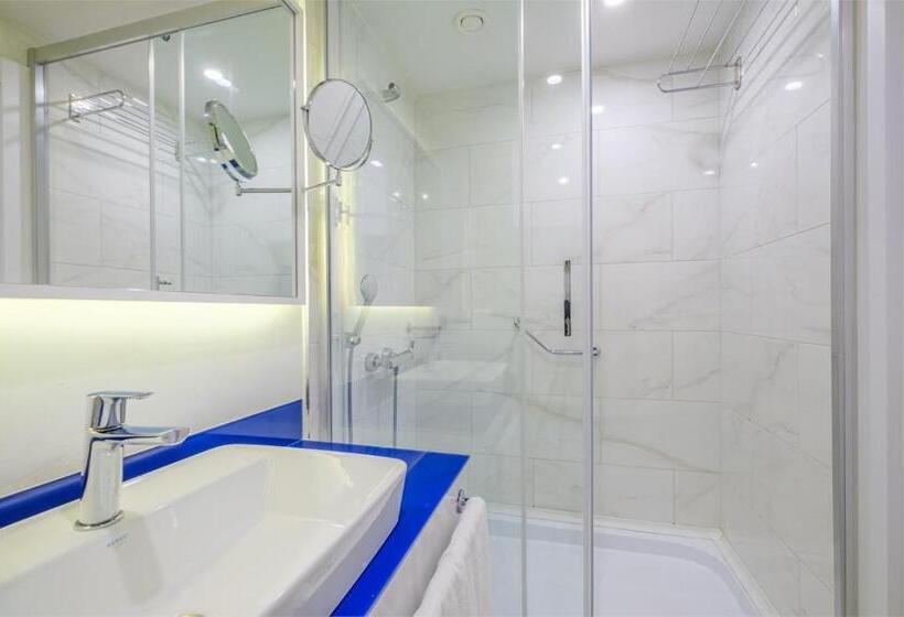 آپارتمان 2 خوابه, Orbi Citi Black Sea View Apart