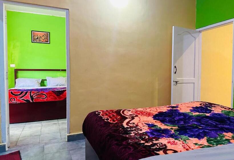 Номер Стандарт Трехместный, Maharaja Cottage