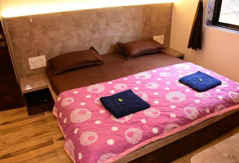 Номер Deluxe, Suyog Matheran