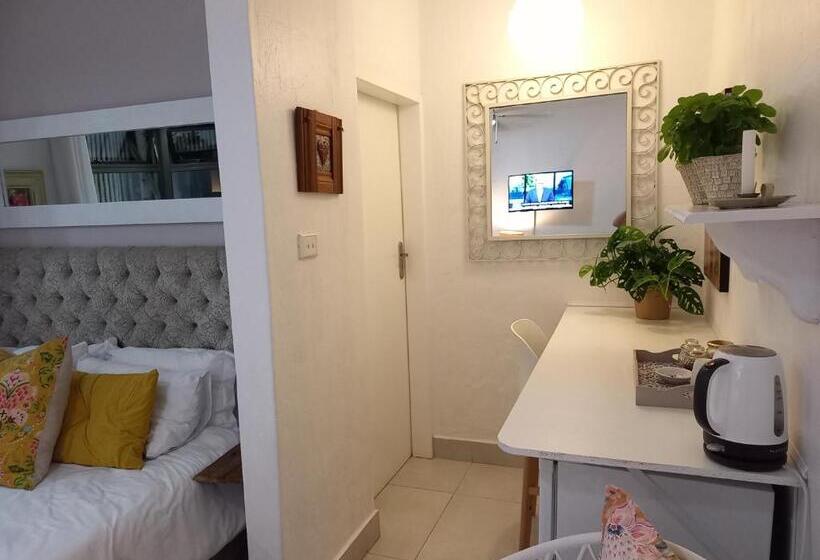 Номер Deluxe, Royal Palm Suite, Villa Roc Guesthouse, Salt Rock Ballito, Solar Power